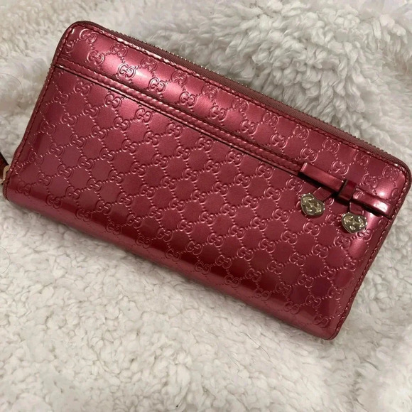 Gucci pink Micro Guccissima used wallet in great condition. Pink Metallic Patent - Picture 1 of 13